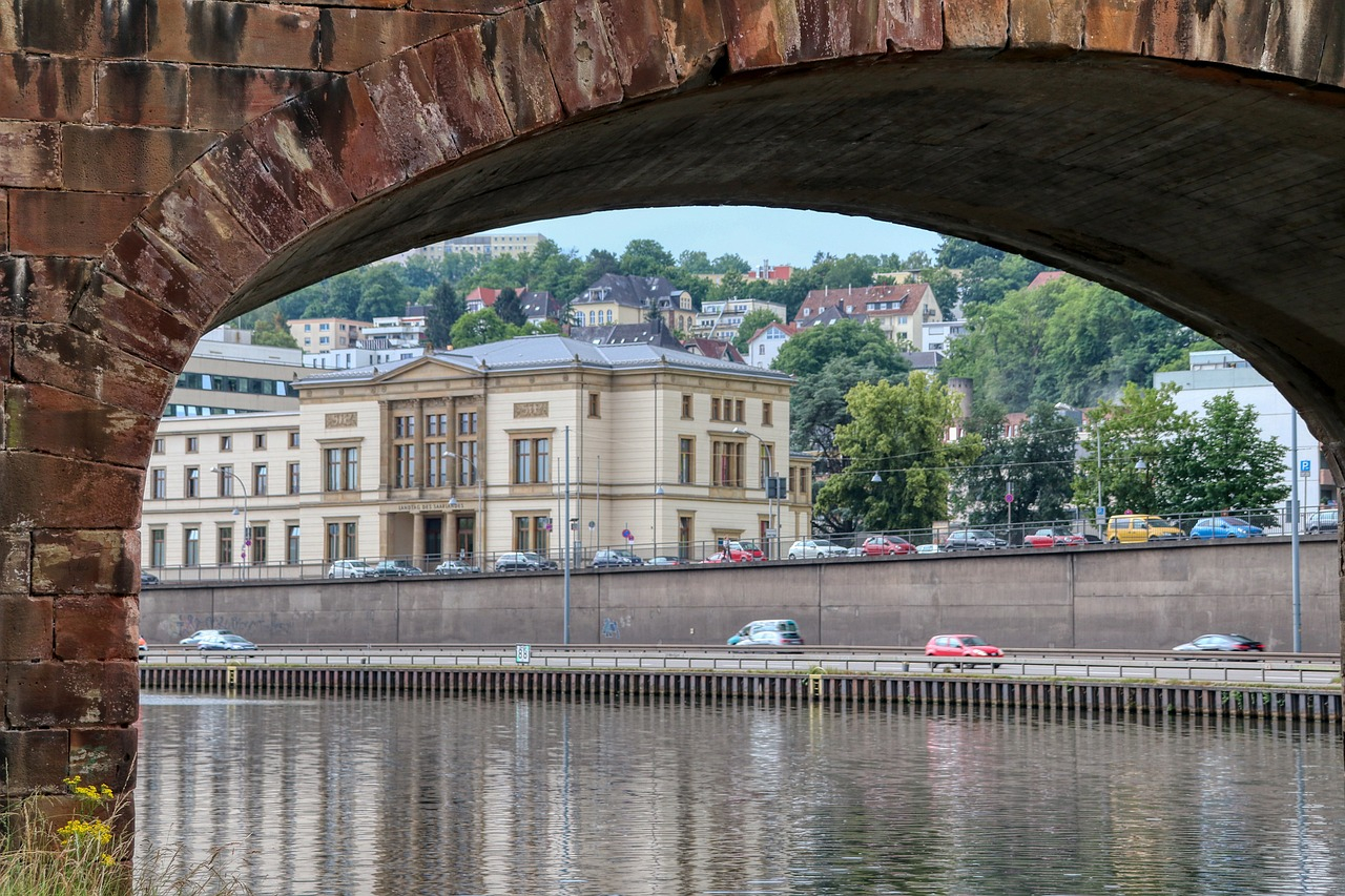 BismarckbrÃ¼cke in SaarbrÃ¼cken wieder geÃ¶ffnet